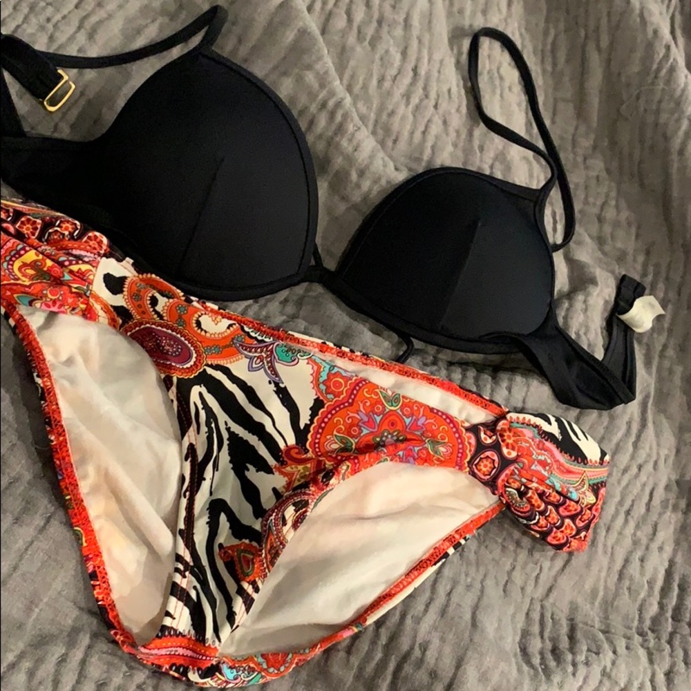 Swim suit